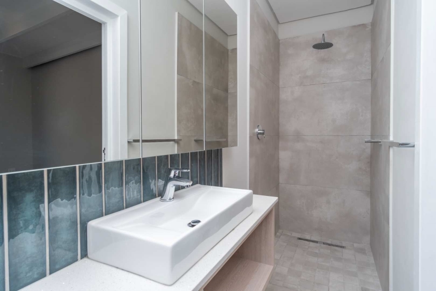 To Let 4 Bedroom Property for Rent in Overkloof Western Cape